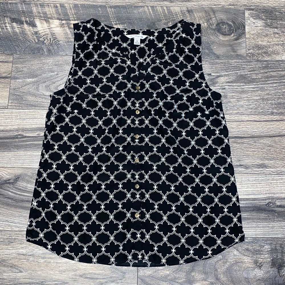 EUC CROFT & BARROW SLEEVELESS TOP SIZE MED